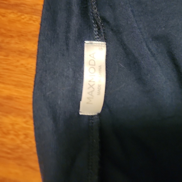 Maxmoda robe - Picture 2 of 2